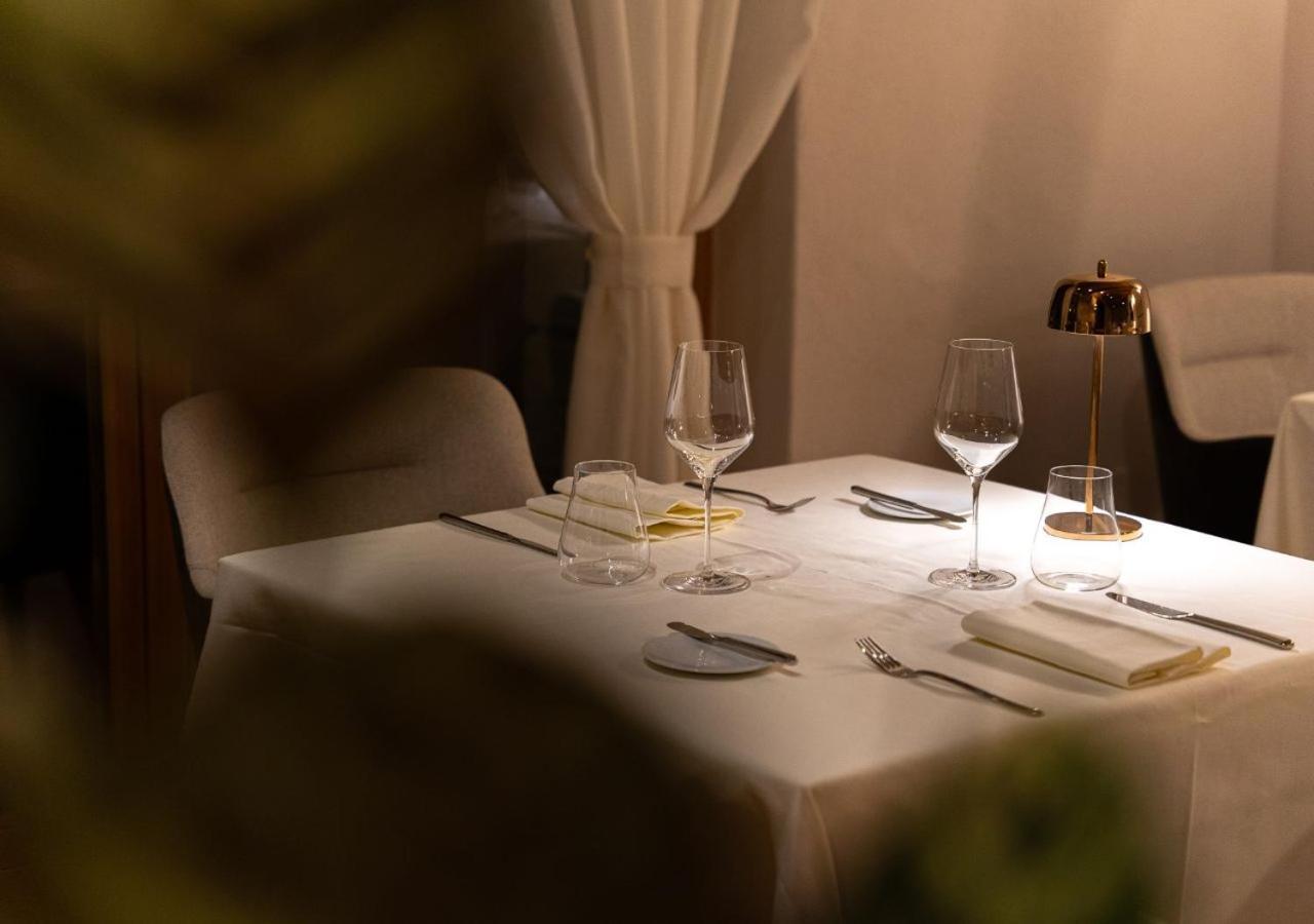 Aura Relais Hotel อูร์บีโน ภายนอก รูปภาพ