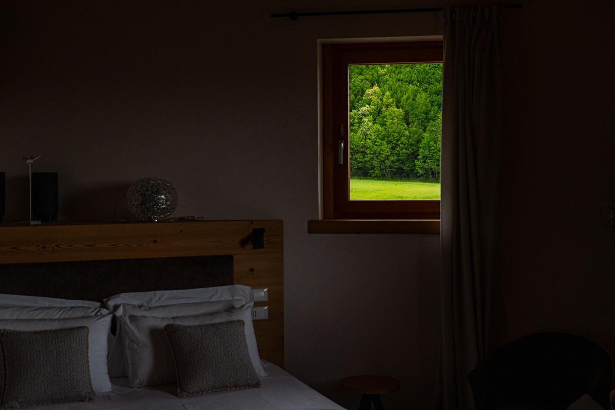 Aura Relais Hotel อูร์บีโน ภายนอก รูปภาพ