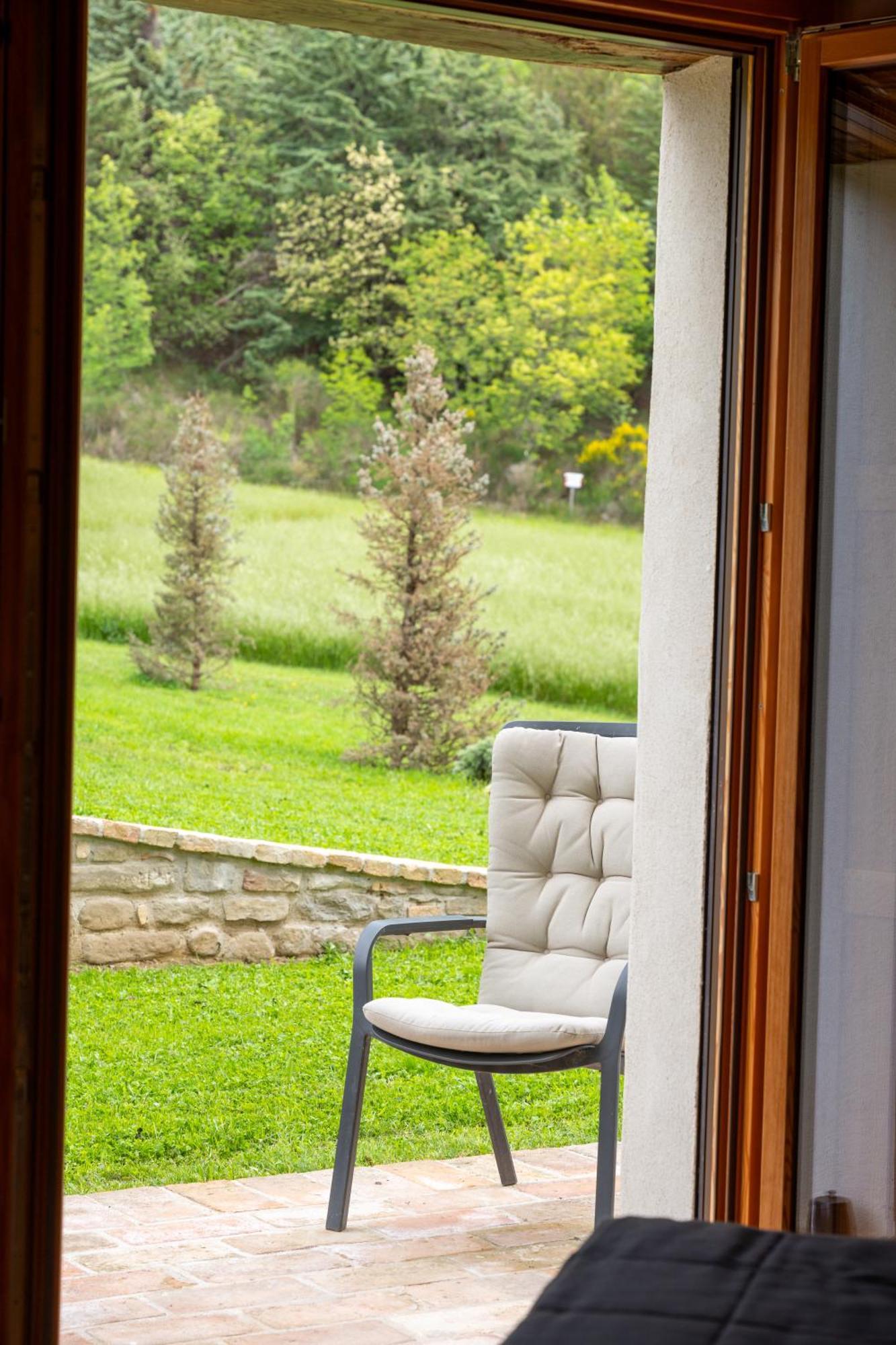 Aura Relais Hotel อูร์บีโน ภายนอก รูปภาพ