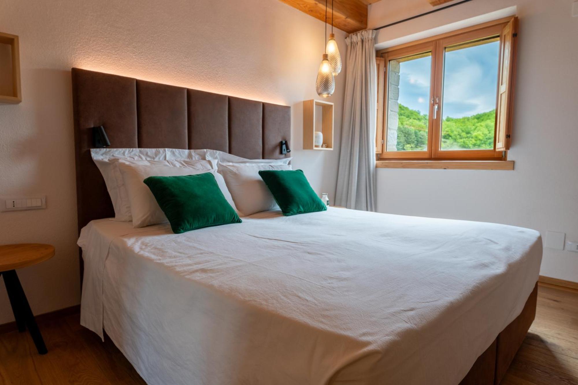 Aura Relais Hotel อูร์บีโน ภายนอก รูปภาพ