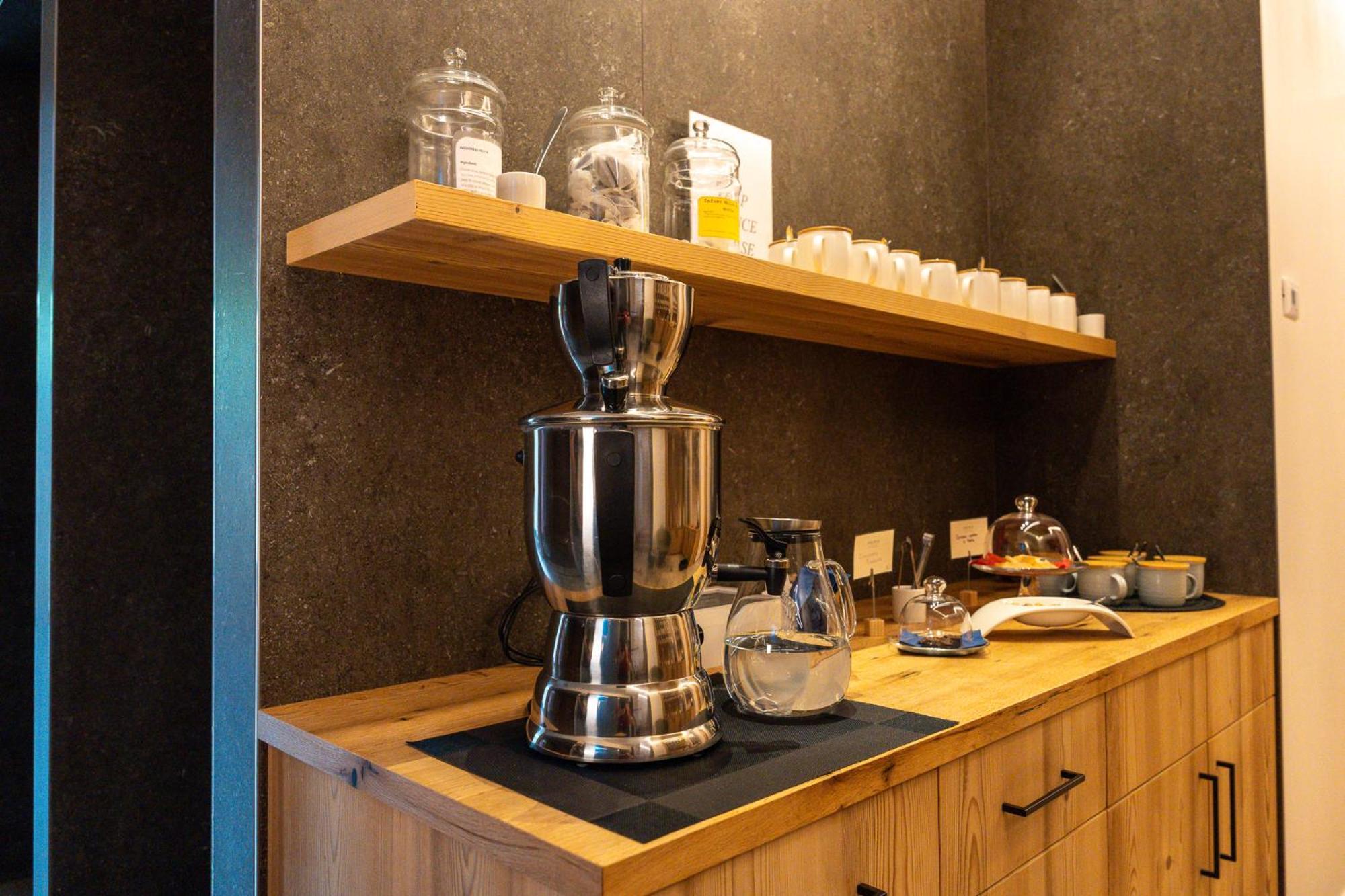 Aura Relais Hotel อูร์บีโน ภายนอก รูปภาพ